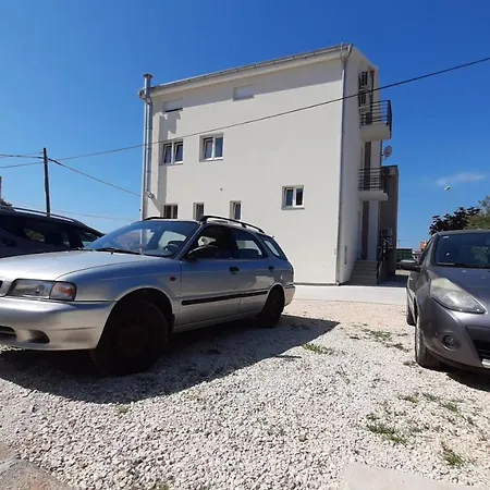 Posteja 3* ザダル